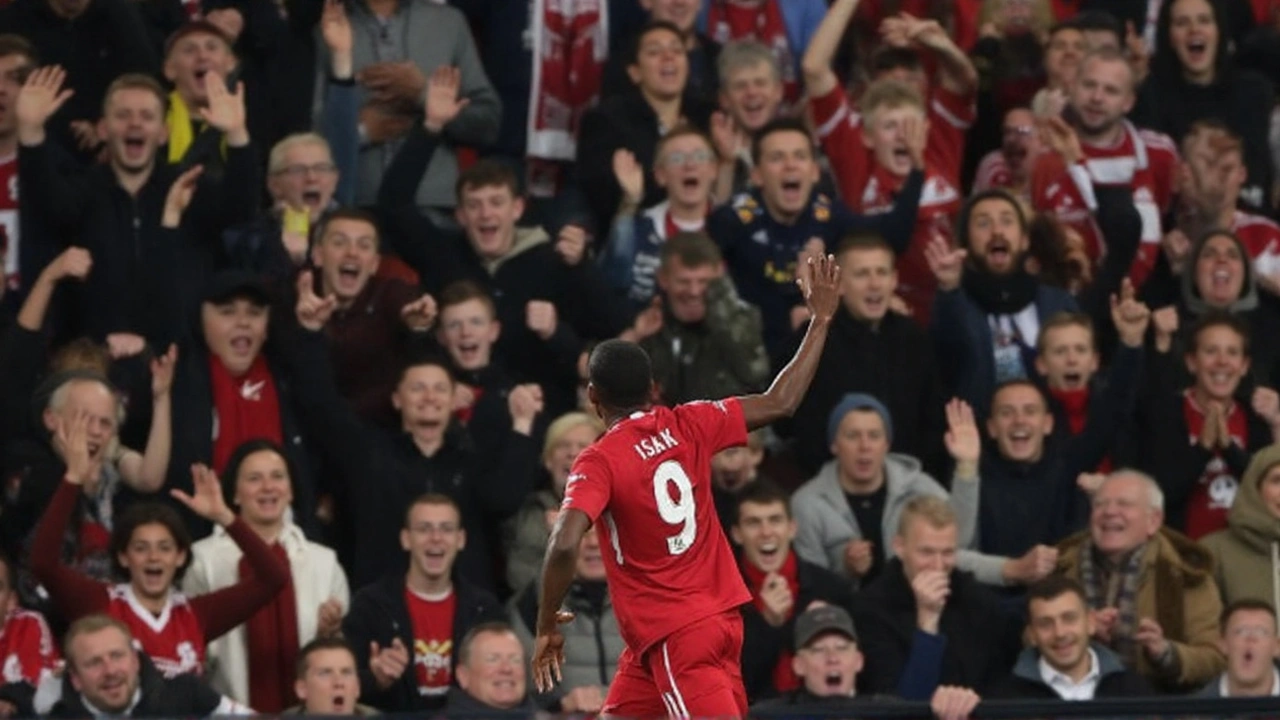 Liverpool vence Southampton com gol de Isak e mostra profundidade no Carabao Cup